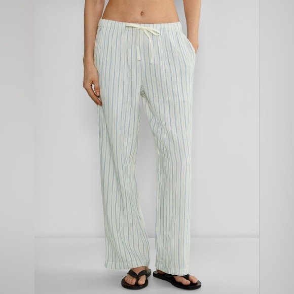 Aritzia Pants - Aritzia Little Moon AirPlush Cotton Sail Pant